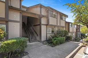 4701 176th St SW, Lynnwood, WA 98037 - Photo 1
