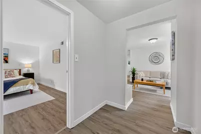 4042 5th Avenue NE, Seattle, WA 98105 - Photo 23