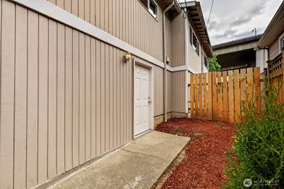 4042 5th Avenue NE, Seattle, WA 98105 - Photo 21