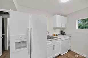 4042 5th Ave NE, Seattle, WA 98105 - Photo 27