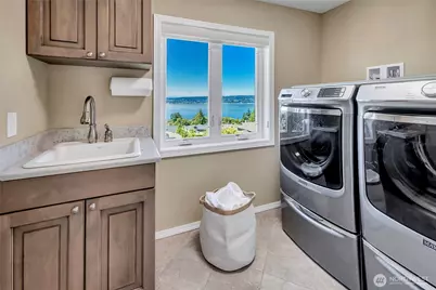 8601 54th Place W, Mukilteo, WA 98275 - Photo 33