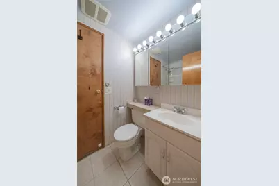 17336 Woodcrest Drive NE, Bothell, WA 98011 - Photo 23