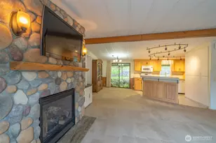 17336 Woodcrest Dr NE, Bothell, WA 98011 - Photo 9