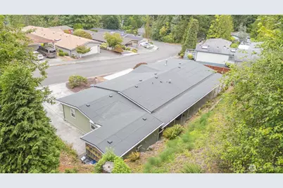 17336 Woodcrest Drive NE, Bothell, WA 98011 - Photo 3