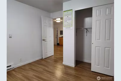 737 N 184th Street #B, Shoreline, WA 98133 - Photo 9