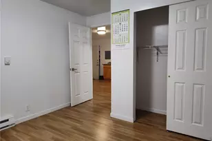 737 N 184th St, Shoreline, WA 98133 - Photo 9