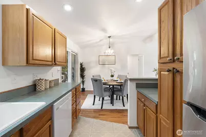 15805 SE 12th Place, Bellevue, WA 98008 - Photo 11