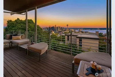 1215 Warren Avenue N, Seattle, WA 98109 - Photo 9