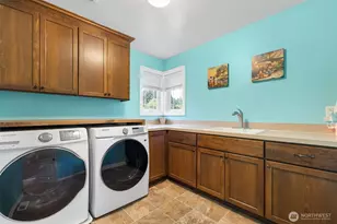 714 182nd St E, Spanaway, WA 98387 - Photo 25