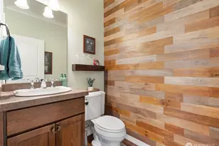 714 182nd St E, Spanaway, WA 98387 - Photo 9