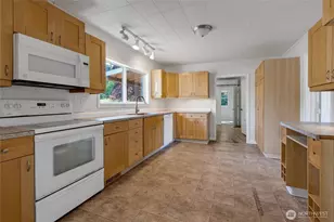 26318 SE 428th St, Enumclaw, WA 98022 - Photo 11