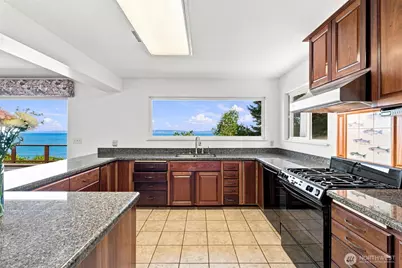 10308 NE Rose Point Way, Kingston, WA 98346 - Photo 3