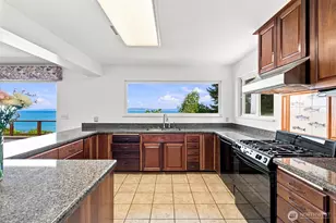 10308 NE Rose Point Way, Kingston, WA 98346 - Photo 3