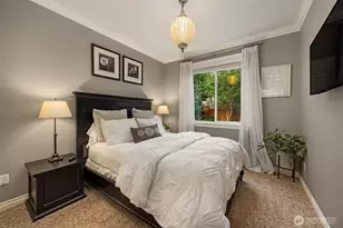 12033 NE 70th St, Kirkland, WA 98033 - Photo 37