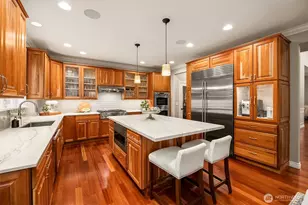 12033 NE 70th St, Kirkland, WA 98033 - Photo 11