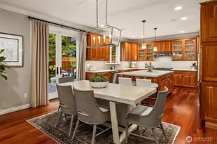 12033 NE 70th St, Kirkland, WA 98033 - Photo 7