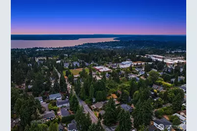 12033 NE 70th Street, Kirkland, WA 98033 - Photo 39