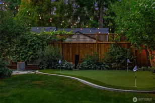 12033 NE 70th St, Kirkland, WA 98033 - Photo 15