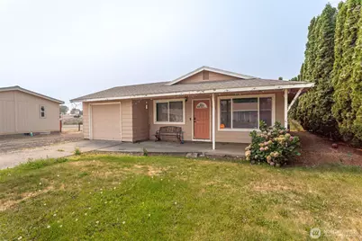 222 M Street SE, Quincy, WA 98848 - Photo 1