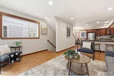 6825 Weedin Place NE #A, Seattle, WA 98115 - Photo 5