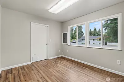 29751 3rd Avenue S, Federal Way, WA 98003 - Photo 19