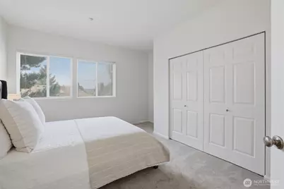 5001 Davis Place S #E, Renton, WA 98055 - Photo 17