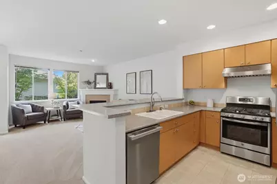 5001 Davis Place S #E, Renton, WA 98055 - Photo 7
