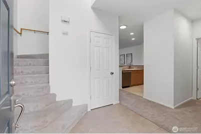 5001 Davis Place S #E, Renton, WA 98055 - Photo 11