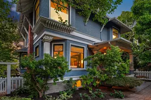 723 12th Ave E, Seattle, WA 98102 - Photo 1