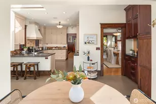 723 12th Ave E, Seattle, WA 98102 - Photo 13