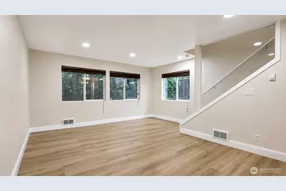 13367 Ambaum Boulevard SW, Burien, WA 98146 - Photo 25
