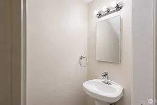 13367 Ambaum Blvd SW, Burien, WA 98146 - Photo 13