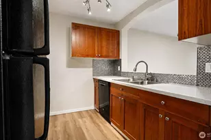 13367 Ambaum Blvd SW, Burien, WA 98146 - Photo 9