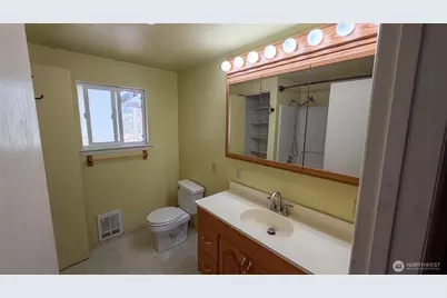 1123 Central Avenue, Oroville, WA 98844 - Photo 19