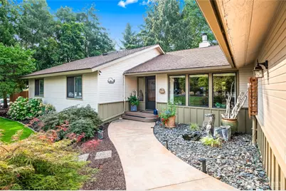 2015 Center Court Drive, Wenatchee, WA 98801 - Photo 3