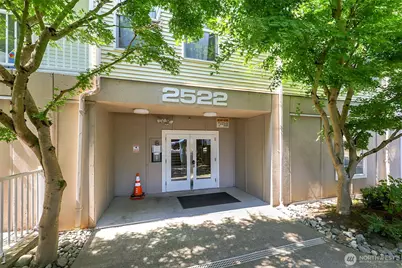 2522 Rucker Avenue #303, Everett, WA 98201 - Photo 3
