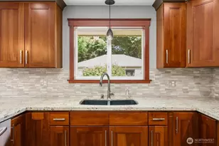 10419 16th St E, Edgewood, WA 98372 - Photo 15