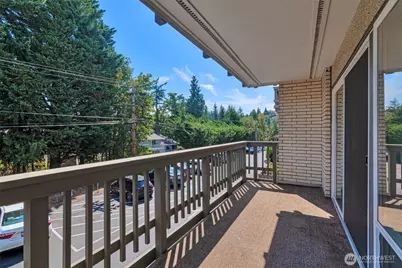 2500 81st Avenue SE #329, Mercer Island, WA 98040 - Photo 13