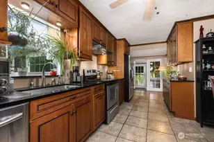 535 S Henderson St, Seattle, WA 98108 - Photo 9
