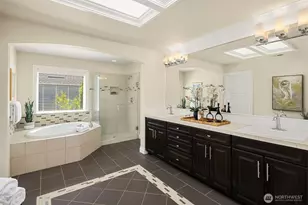 21435 SE 2nd St, Sammamish, WA 98074 - Photo 23