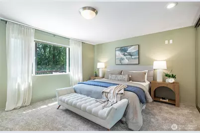 300 Mt. Pilchuck Avenue SW, Issaquah, WA 98027 - Photo 9