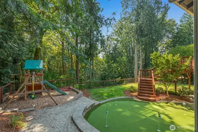 300 Mt. Pilchuck Avenue SW, Issaquah, WA 98027 - Photo 25