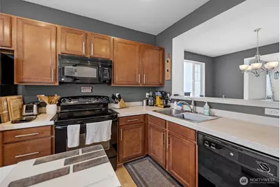 402 126th Place SE #A, Everett, WA 98208 - Photo 5