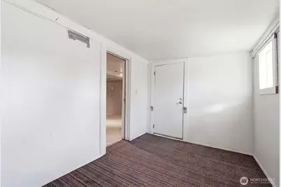 28748 Sound View Drive S, Des Moines, WA 98198 - Photo 27