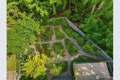 1636 Pierce Avenue SE, Renton, WA 98058 - Photo 3