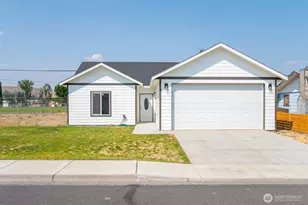 248 SE Pioneer Ave, Ephrata, WA 98823 - Photo 1