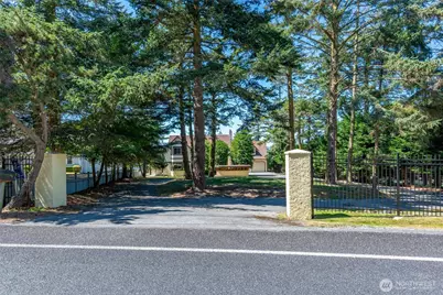 1399 W Beach Road, Oak Harbor, WA 98277 - Photo 3