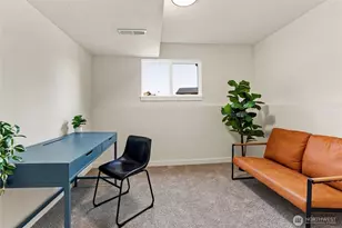 11707 SE 65th St, Bellevue, WA 98006 - Photo 17