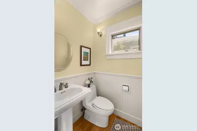 4549 Thackeray Place NE, Seattle, WA 98105 - Photo 15
