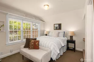 4549 Thackeray Pl NE, Seattle, WA 98105 - Photo 31